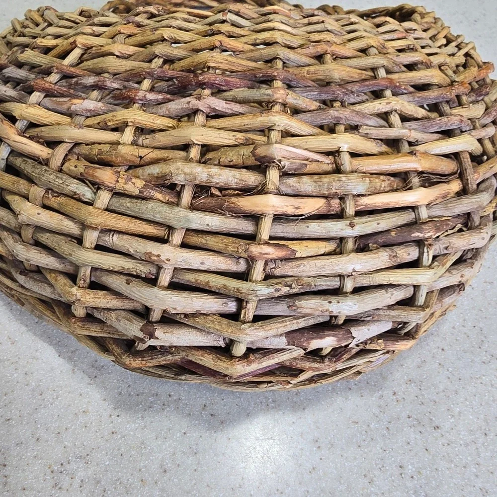 Rustic Woven Grapevine Hanging Wall Basket Boho Farmhouse Twig wall Pocket